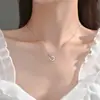 Collar de Anillo Doble Diamante Flash para Mujer Lujo Ligero Diseño de Nicho Moda Estilo Ins Elegante Exquisito Cadena para Clavícula Venta al por Mayor