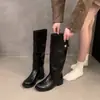 Botas de Motocicleta Negras de Tacón Grueso y Caña Recta Botas Largas para Mujer Otoño/Invierno 2026 Adelgazantes con Tacón Interior Elevador Botas de Jinete Versátiles Botas Largas