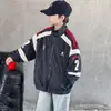 Chaqueta de Color Block de Moda para Niños Primavera 2026 Estilo Nuevo Talla Mediana a Grande Niños Estampado de Letras Niño Top de Béisbol