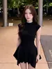 Fresco y sedoso lavableVestido de punto minimalista ajustado, versátil sin mangas ajustado irregular corto para verano