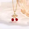 Colar para Mulheres Estilo Coreano e Japonês Zircônia Cereja Novo Colar Acessórios Moda Feminina Corrente da Clavícula Colar de Zircônia Atacado Pingente
