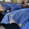 Juego de cuatro piezas con botones, tejido jacquard con hilos de colores, algodón puro, engrosado, estilo minimalista, rayado, simple, sábana de algodón puro, funda de edredón, dormitorio tres
