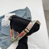 Bolsa Pequena Casual Maca Bolsa de Cintura Feminina 2025 Nova Bolsa Transversal Moderna Bolsa de Peito Esportiva Bolsa de Ombro Versátil de Nicho