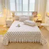 Colcha Acolchada de Algodón Lavado Clase A Pieza Única Estilo Princesa Encaje Engrosada Cubierta de Cama para Cama Individual con Alfombrilla Antideslizante Juego de Tres Piezas