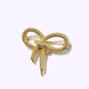 [56] broche laço moda coreana torção torção rosto broche em forma de coração acessórios de alta qualidade para roupas bolsas