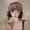 Gorra Octagonal Retro a Cuadros Color Crema Color Galleta para Mujer, Sombrero de Artista Estilo Británico Artístico de Otoño, Versátil de Moda para Adelgazar el Rostro