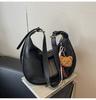 Moda Coreana Outono/Inverno 2026 Nova Tendência Estilo Mori Bolsa Dumpling Versátil Casual Transversal de Ombro