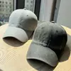 Boné de beisebol macio com aba curva, estilo americano, desgastado, lavado e desbotado, emagrecedor e rejuvenescedor, moderno, bordado, versátil, para mulheres no outono e inverno