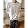 Camiseta Masculina Manga Longa Desconstruída Cinza Claro com Recortes Primavera/Outono Silhueta Americana Pesada Cleanfit Gola Pequena Moletom