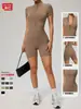 Selección Premium Verano Europeo y Americano Cremallera Manga Corta Yoga Mono Corto Baile Fitness Ajustado Mono Deportivo para Mujer 8294