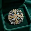 Broche de Corona de Flores Huecas 3D para Mujer, Pedrería de Ojo de Caballo de Siete Colores, Adorno de Pecho de Lujo Ligero para Trajes, Abrigos, Chalecos, Broche al por Mayor