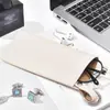 Bolsa Portátil Colgante para Guardar Gafas Bolsa de Almacenamiento de Gafas de Sol de PU Bolsa para Gafas Llavero Conveniente Bolsa Colgante para Gafas
