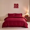 Conjunto de quatro peças de alta qualidade para casamento em vermelho vibrante com bordados de dragão e fênix chineses, roupa de cama de algodão para o novo lar