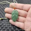Pingente Folha de Aventurina Natural da Fábrica de Origem, Galhos Dourados e Folhas de Jade, Pingente de Jade para Homens e Mulheres, Joia de Pescoço 1688 Atacado