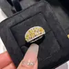 Colección de Anillos de Lujo S925 Plata Esterlina con Diamante de Alto Carbono con Círculo Completo de Diamantes, Adecuado para que las Socialités lo Usen Apilados, Presentando Diamantes Amarillo Huevo de Paloma para Atraer Riqueza