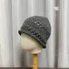 Chapéu Turban de Tricô Vazado Estilo Coreano para Mulheres Nicho Retro Temperamento Artístico Versátil Circunferência da Cabeça Grande Faz o Rosto Parecer Menor Chapéu Puxar
