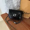 Bolso de sillín de diseño de nicho, casual, simple, texturizado, de moda, moderno, nuevo para verano 2026, bolso de hombro cruzado para mujer