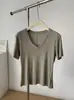 Elegante Camiseta de Lyocell Tencel con Cuello en V Estilo Old Money para Mujer, Caída Suelta y Fresca, Amigable con la Piel, Verano, Manga Corta Fina, Camiseta Básica
