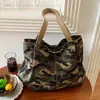 Bolsa de Ombro Camuflada de Verão 2026 Transfronteiriça Nova Bolsa de Compras para Estudante Universitário Bolsa Tote Casual para o Dia a Dia Nicho