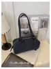 Bolsa Boston Retro de Alto Padrão para Comércio Exterior Feminina Nova Estilosa de Nicho Bolsa de Ombro para o Dia a Dia Bolsa de Ombro Única de Alto Padrão