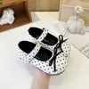 Zapatos Mary Jane de Lunares para Mujer 2026 Nuevos de Primavera Planos con Lazo y Correa Única para Falda Zapatos Pequeños de Cuero Zapatos de Cuero para Niños