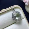 Pingente de cristal verde natural! O cristal é limpo! A cor de fogo é super forte! O tamanho da pedra solta é 10*12mm