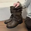 Pantalones con Hebilla de Remache Retro Botas para Pierna Mujer 2026 Otoño Nuevas Botas de Tobillo de Tacón Grueso Adelgazantes de Moda Botas Apiladas Plisadas