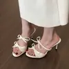 Primer Encuentro: Tacones Altos Color Rosa Nude de Nicho, Sandalias Estilo Francés, Zapatos de Hada para Uso en Exteriores, Nuevo Diseño de Mariposa Verano 2026