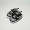 Sapatos esportivos brancos pequenos para bebês de 1 ano, primavera e outono, sola macia antiderrapante, sapatos para bebês com velcro para meninos e meninas, atacado