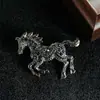 Broche de Caballo Incrustado de Diamantes para Mujer, Gama Alta, Nicho, Anti-Exposición, Pin Ceñidor de Cintura, Accesorio, Broche