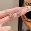 Brincos de Gato Mais Vendidos no Tiktok Joias de Zircônia de Luxo Leve de Alta Qualidade Brincos Versáteis da Moda Brincos de Pino de Orelha S925 de Temperamento
