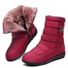 Sapatos de Inverno para Mães Mulheres 2026 Novo Estilo Aveludado Espesso Botas de Neve Mulheres Antiderrapante Quente Meia-idade e Idosos Impermeáveis Botas de Algodão