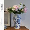 Nuevo jarrón de cerámica porcelana azul y blanca florero de alta calidad botella hexagonal hidropónica decoración para el hogar decoración para sala de estar