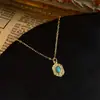 Collar Retro Literario de Turquesa Sintética Chapado en Oro de 18 Quilates Cadena para Clavícula Estilo Étnico Personalizado Collar de Moda de Alta Gama