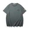 Camiseta Estampada da Moda de Marca Plus Size, Verão com Caimento Solto e Pequeno Logo Refletivo + Estampa Dourada Metalizada, Camada Base de Camiseta Oversized T6345