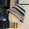 Chapéu de pescador color block outono e inverno para mulheres, chapéu de tricô patchwork listrado, faz o rosto parecer menor, chapéu bucket de lã estilo japonês