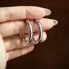 Aretes Hechos de Plata Esterlina 925 con Grueso Baño de Oro, Diseño Simple de Aro Grande Liso, Clips para Oreja de Aro Liso, Al por Mayor Lujo Sensación de Alta Gama