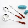 Pala cuchara para cocinar de mango de madera roja de fábrica, juego de cocina de acero inoxidable para espagueti, pesca, utensilios de cocina transfronterizos, cuchara para arroz al por mayor