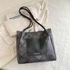 2025 Nuevo Bolso de Hombro Tejido Bolso de Hombro Bolso Tote de Gran Capacidad Bolso de Mano para Viajeros Súper Popular Bolso de Sensación de Alta Gama para Mujeres