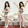 Conjunto de Tres Piezas de Dibujos Animados para Niñas Verano Nuevo Estilo Pijama de Manga Corta Ropa de Casa Súper Linda para Niños Conjunto de Pantalones Largos