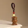 Palo de rosa Buey de la suerte Zodiaco Buey Llavero de coche Buey pequeño lindo Cadena para teléfono móvil Colgante Colgante para mochila escolar
