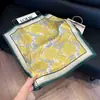 Pañuelo de Seda 70 Cuadrado Moda Coreana de Alta Gama Versátil Profesional Seda Sintética Pequeño Pañuelo de Cuello Estampado Retro Pañuelo de Seda para Mujer
