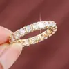 Anillo Brillante de Circonita Exquisito y Sencillo Transfronterizo con un Toque de Alta Gama, Moderno y Versátil, Venta Directa del Fabricante