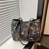 Bolsa de Lona para Alunos do Ensino Médio Feminina 2024 Verão Nova Moda Bolsa Tote Feminina Bolsa de Ombro com Estampa de Borboleta Feminina