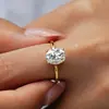 Anillo Ovalado Bañado en Oro de 18K Anillo de Plata S925 con Moissanita para Mujeres Lujo Accesible Transfronterizo Cuatro Garras