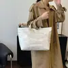 Sacolas de Papel Dupont com Texto Impresso, Várias Opções Disponíveis, Impermeáveis, à Prova de Umidade, Sacolas Ecológicas, Fornecimento Direto da Fábrica, Suporte a Vendas Transfronteiriças
