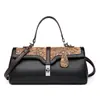Bolso Transfronterizo para Mujer 2025 Nuevo Moda Retro Europea y Americana Bolso Almohada Personalizado Color Contrastante Bolso Cruzado de Mano para Hombro