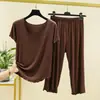 Novo Conjunto de Blusa Modal de Manga Curta + Calça Cropped para Mulheres, Solto e Adequado para Uso ao Ar Livre, Conjunto de Duas Peças com Calça Cropped Casual com Acabamento de Babados