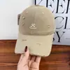 Boné de Baseball Macio Bordado com Letra Estilo Coreano para Homens e Mulheres, Casual Versátil Desgastado Estilo Novo Boné Bico de Pato, Chapéu de Proteção Solar para Casais, Tendência