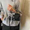 Bolso Pequeño Cuadrado Retro de Moda para Mujer 2026 Nueva Moda Bolso de Hombro Versátil con un Toque de Lujo para Viajar al Trabajo y Uso Cruzado